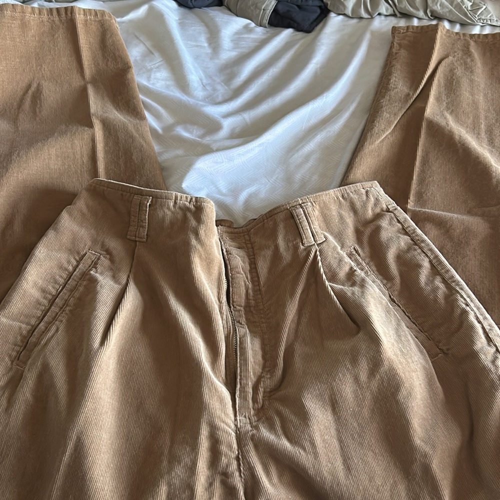 Gloria Vanderbilt Tan Corduroy Pants - 16 - Picture 2 of 4